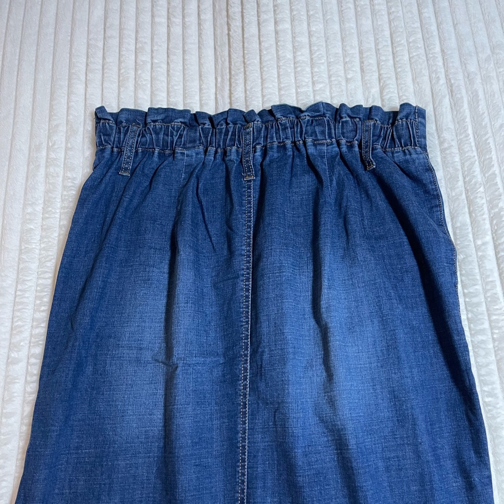 One 5 One | Button-Front | Denim Pencil Skirt - Picture 9 of 12
